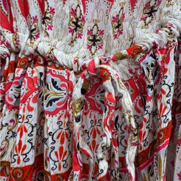 Rebellion Red and Cream Paisley Boho Asymmetrical Bell Sleeve Dress 100% Rayon - Picture 7 of 16